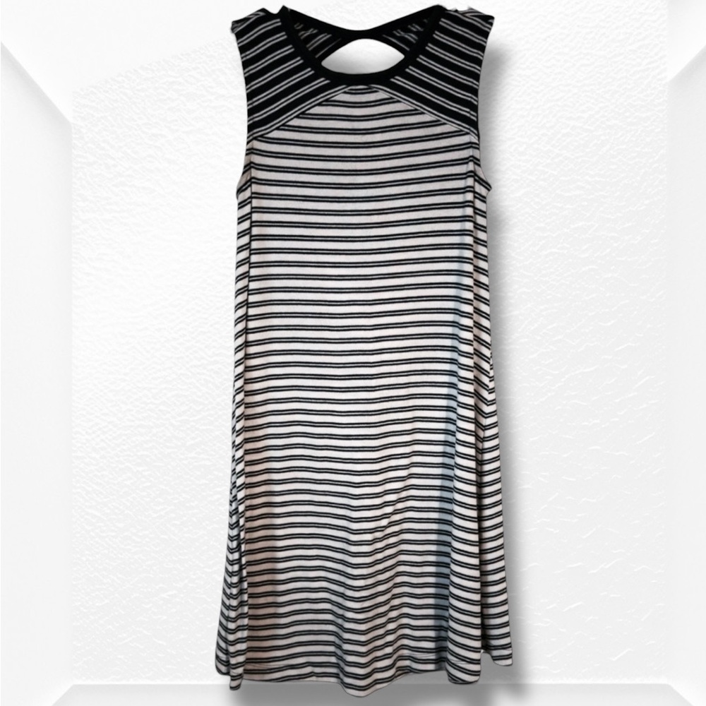 ๐บGAP SLEEVELESS ๐๐๐๐๐๐๐๐ ๐๐๐๐ ๐๐๐๐ ๐๐๐๐๐ - Picture 1 of 4